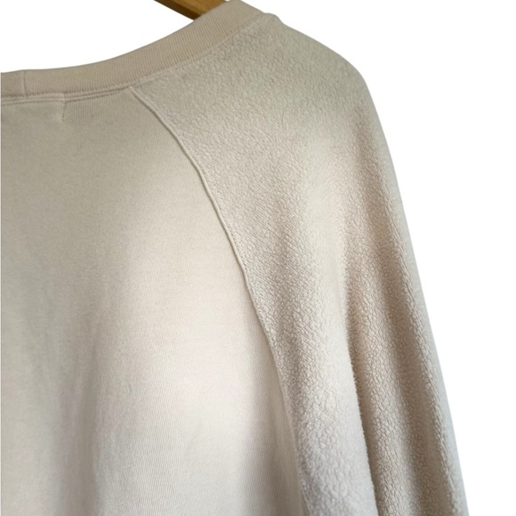 Monrow Women's Reverse Mix Teddy Fleece Sweatshirt
W/Side Zipper - Picture 16 of 16